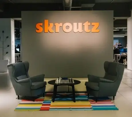H Skroutz ερευνάται για κατάχρηση δεσπόζουσας θέσης από την Επιτροπή Ανταγωνισμού